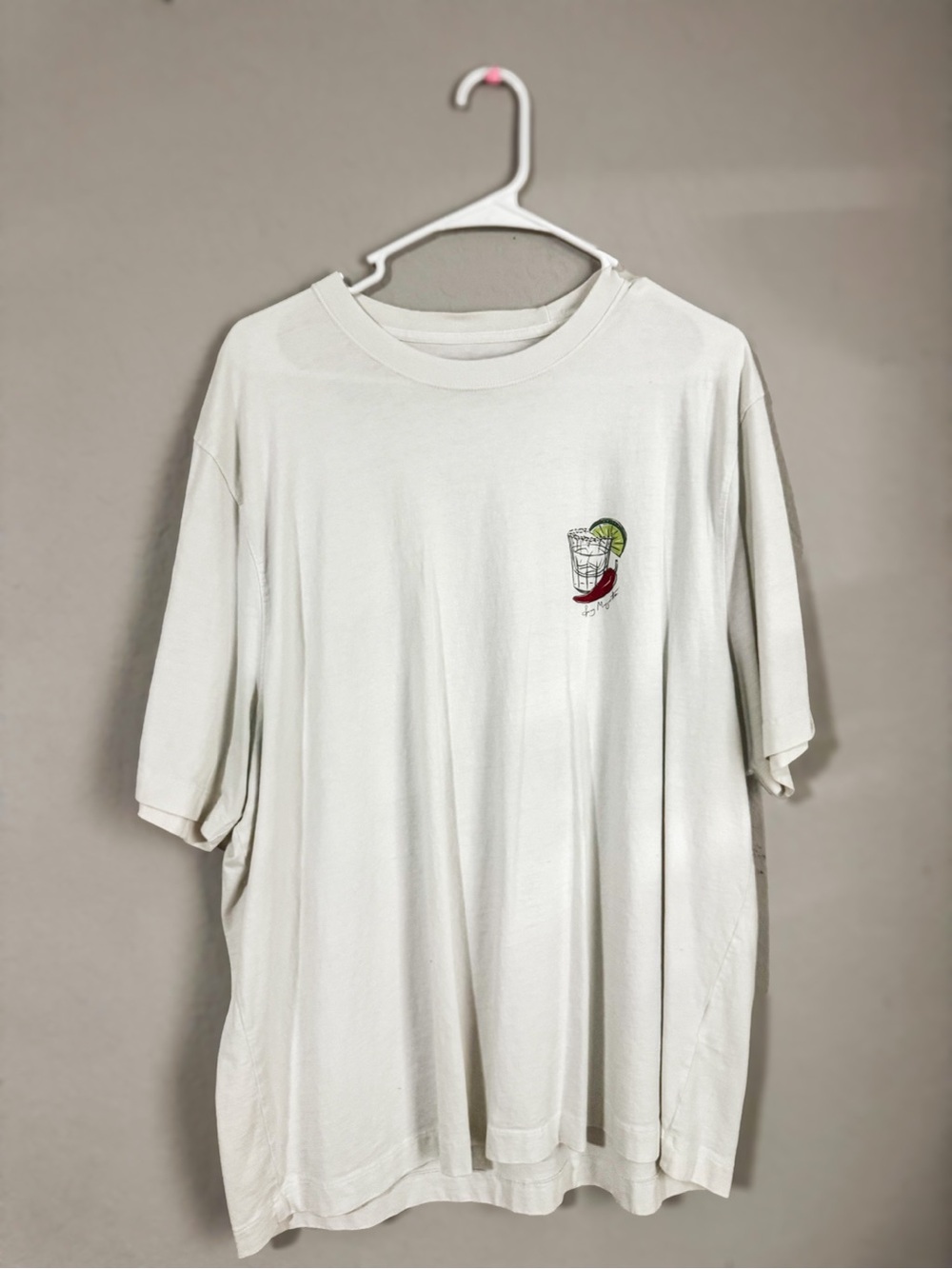 Abercrombie & Fitch White Short-Sleeve Tee with Lime & Chili Graphic